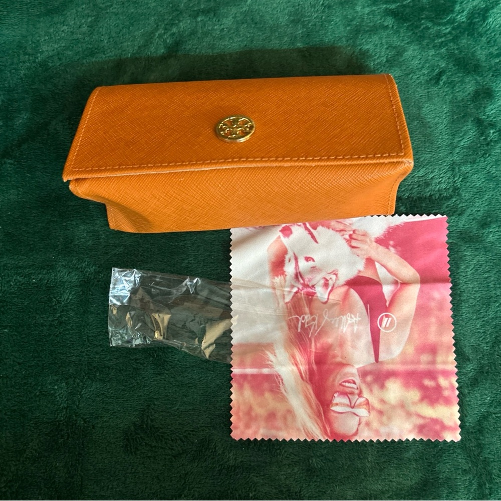 Tory Burch Sun Glass Or Eye Glass Holder & Cloth New